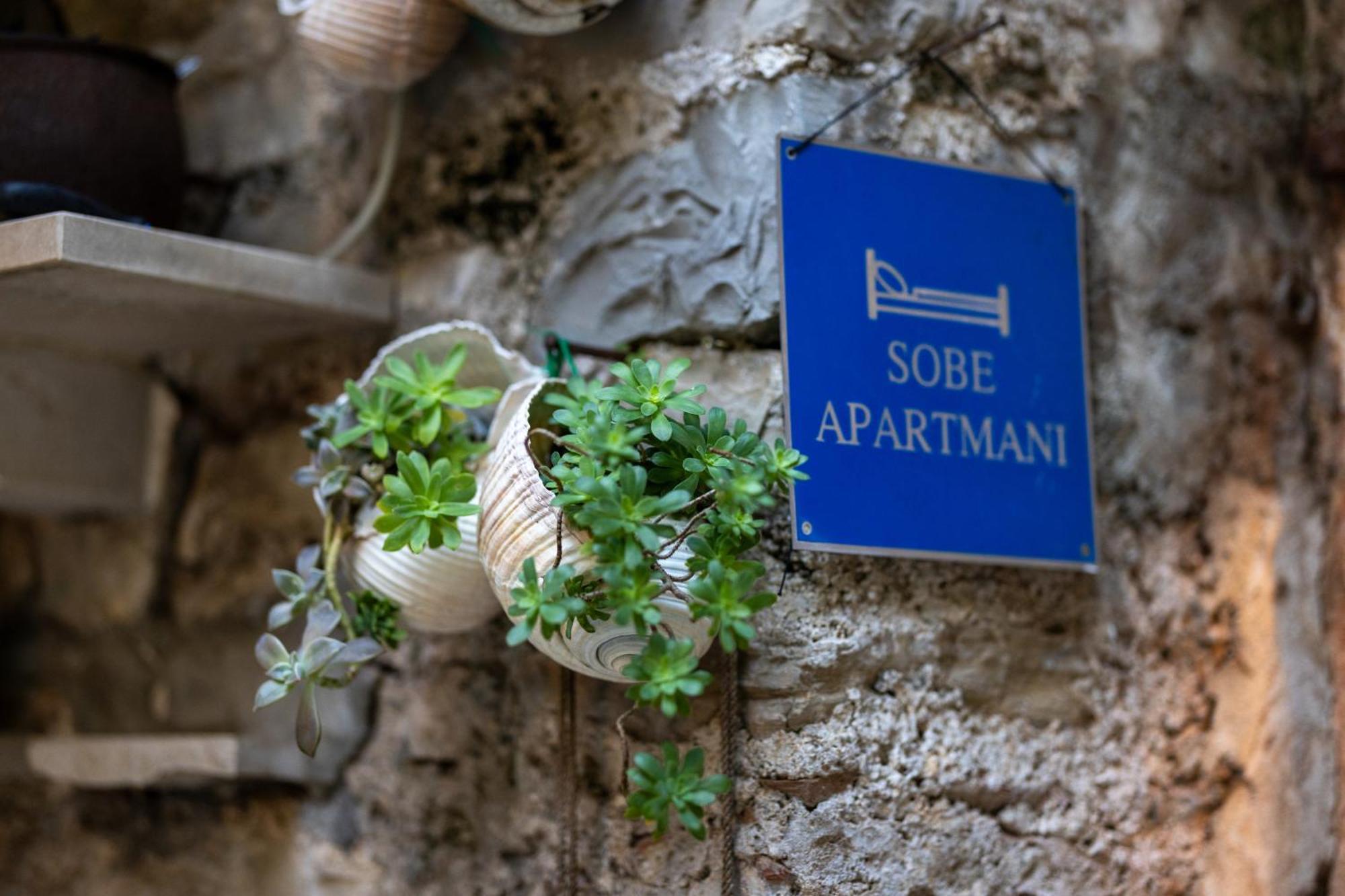 Apartments Bose Makarska Exterior foto