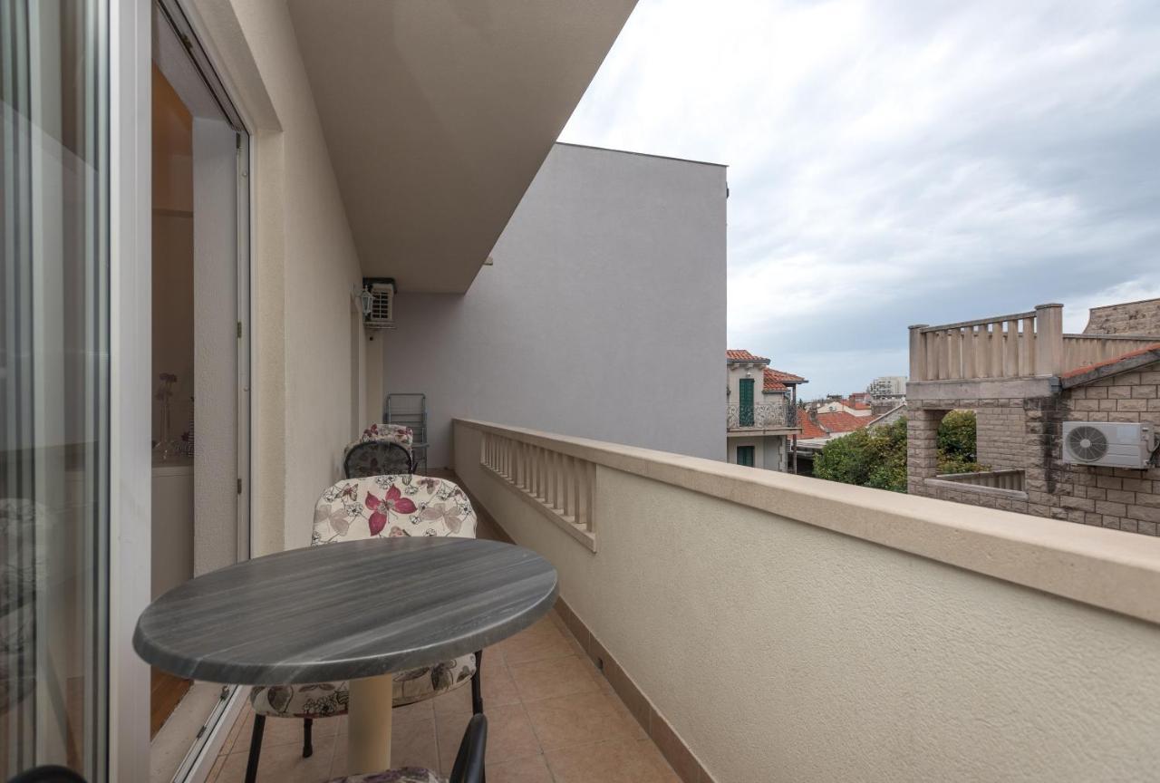 Apartments Bose Makarska Exterior foto