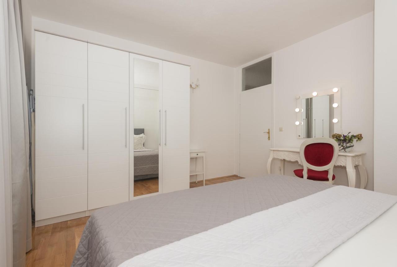 Apartments Bose Makarska Exterior foto